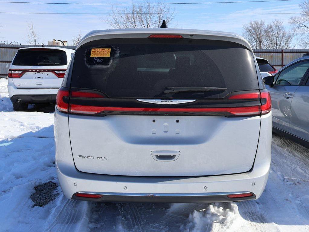 used 2024 Chrysler Pacifica car, priced at $32,000