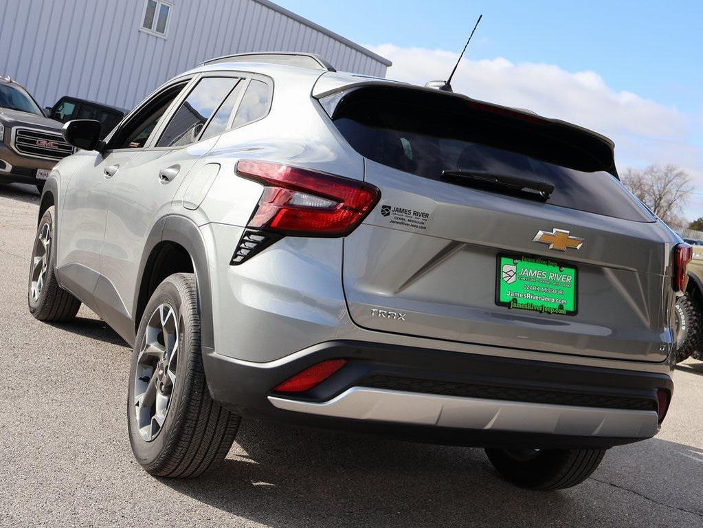 used 2024 Chevrolet Trax car, priced at $20,479