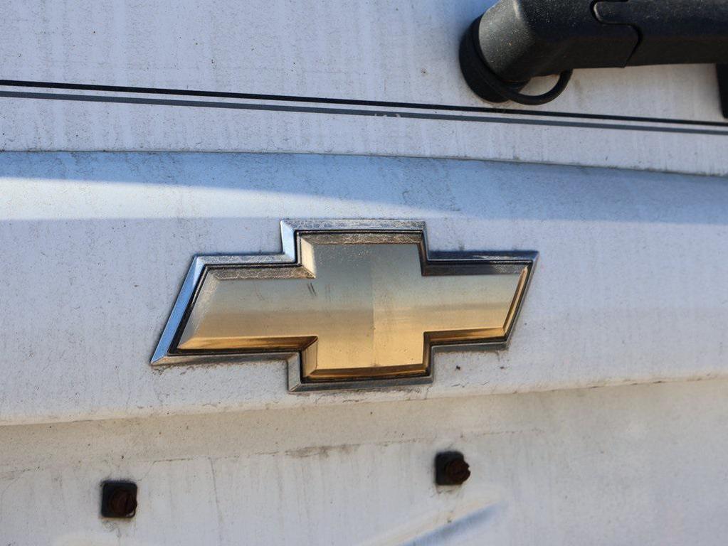 used 2009 Chevrolet Suburban car, priced at $10,500