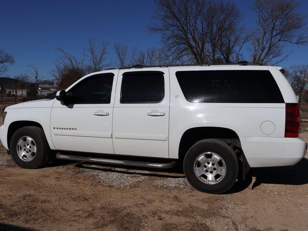 used 2009 Chevrolet Suburban car, priced at $10,500