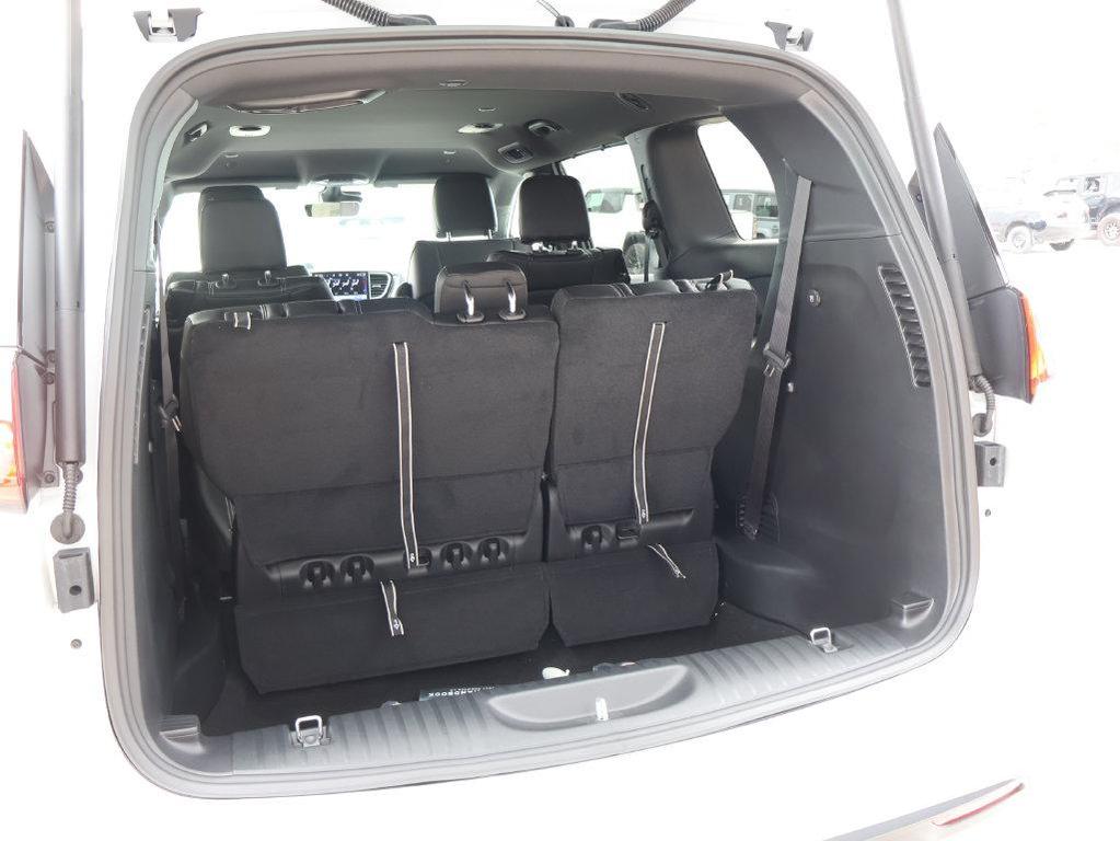 new 2027 Chrysler Pacifica car, priced at $41,932