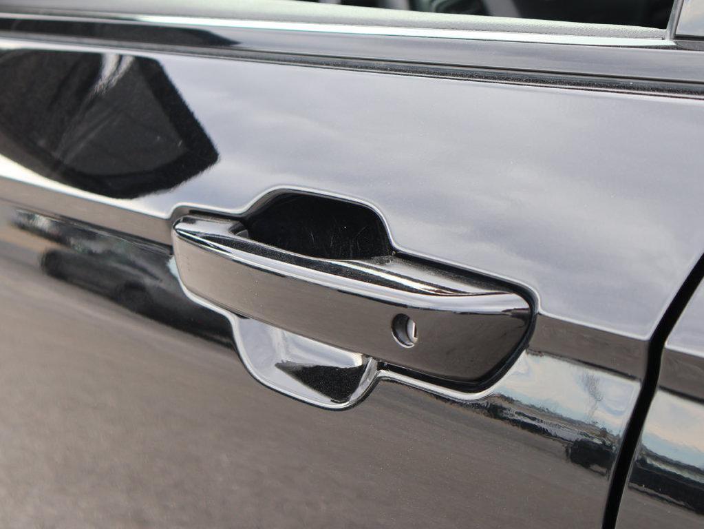 used 2021 Jeep Grand Cherokee L car, priced at $26,368