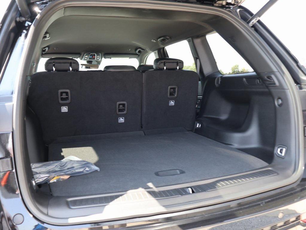 new 2025 Jeep Grand Cherokee car, priced at $38,470