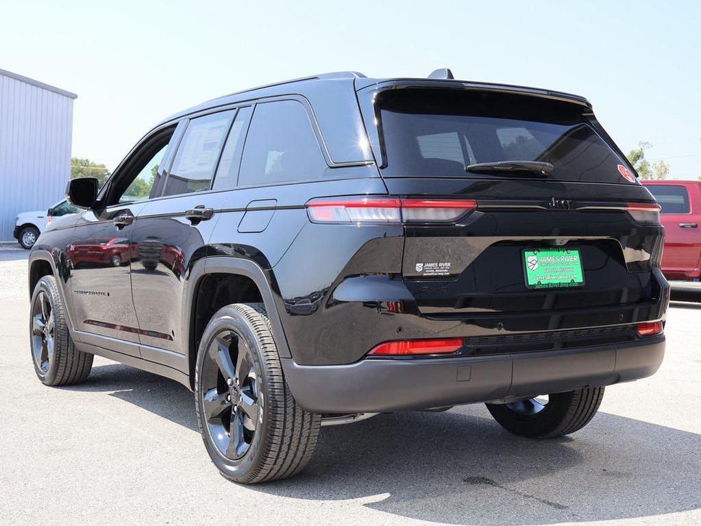 new 2025 Jeep Grand Cherokee car, priced at $38,470