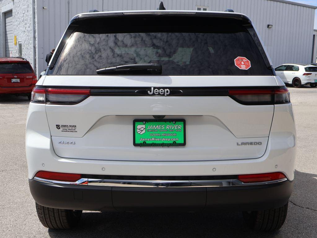 new 2026 Jeep Grand Cherokee car, priced at $37,485
