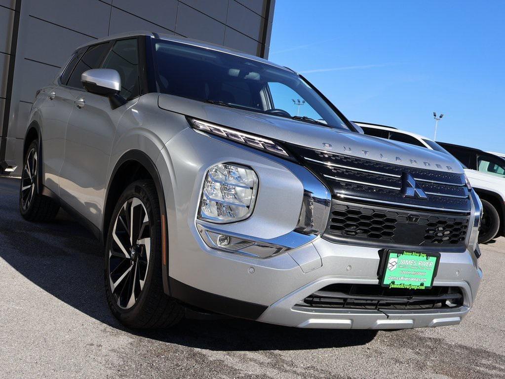 used 2022 Mitsubishi Outlander car, priced at $20,799