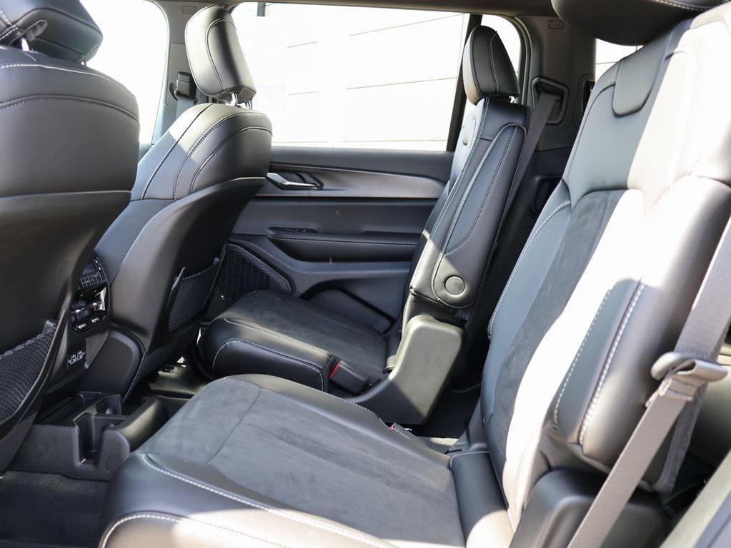 new 2025 Jeep Grand Cherokee L car, priced at $40,692