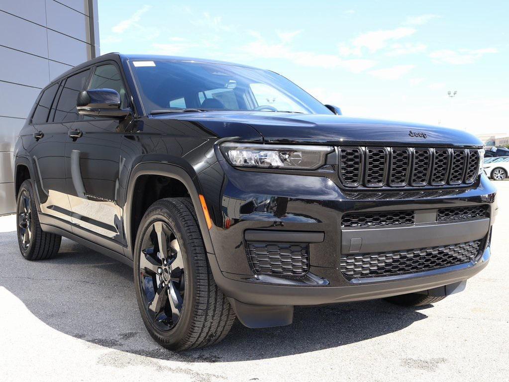 new 2025 Jeep Grand Cherokee L car, priced at $40,692