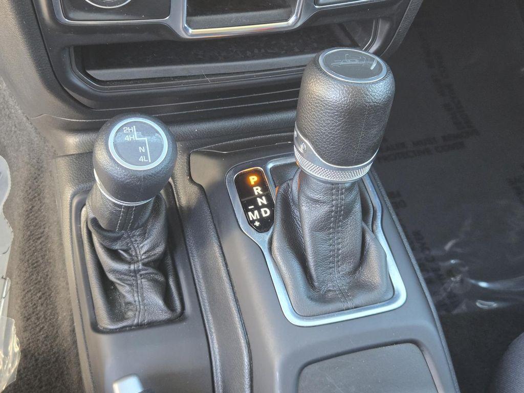 used 2023 Jeep Gladiator car, priced at $31,075