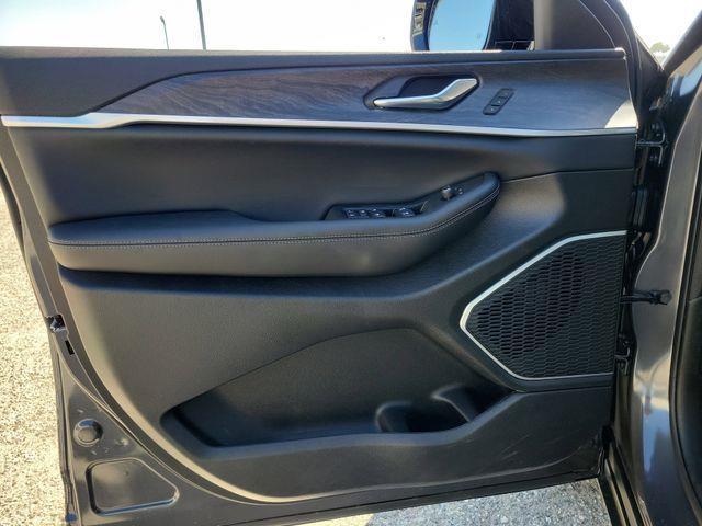 new 2026 Jeep Grand Cherokee car, priced at $44,310