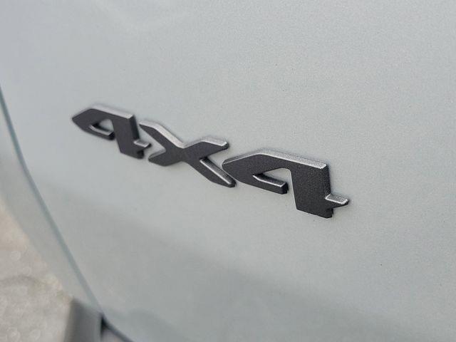 new 2026 Jeep Cherokee car, priced at $38,317