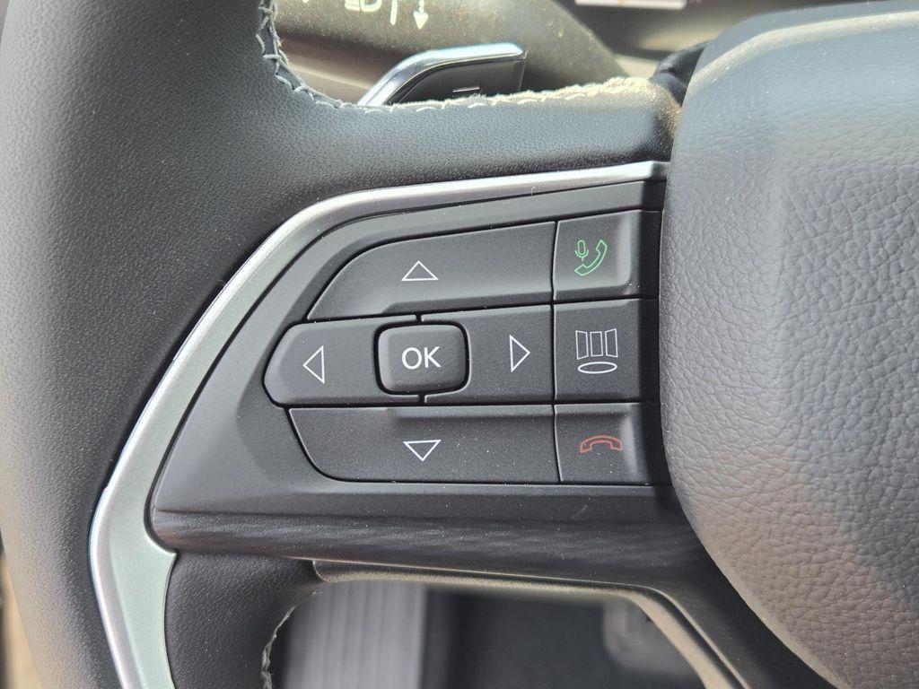 new 2026 Jeep Grand Cherokee L car, priced at $39,180