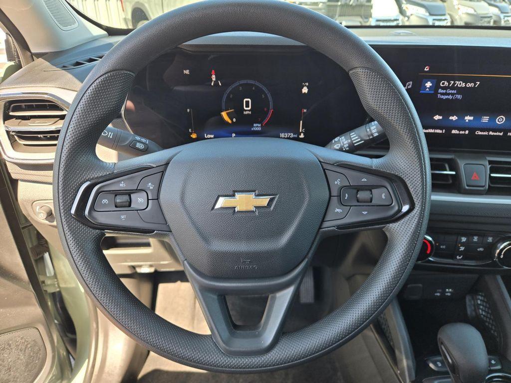 used 2025 Chevrolet TrailBlazer car, priced at $23,916