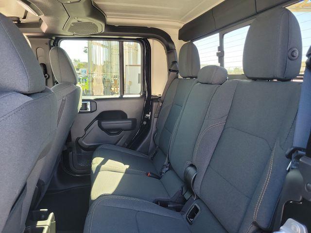 new 2026 Jeep Gladiator car, priced at $44,010