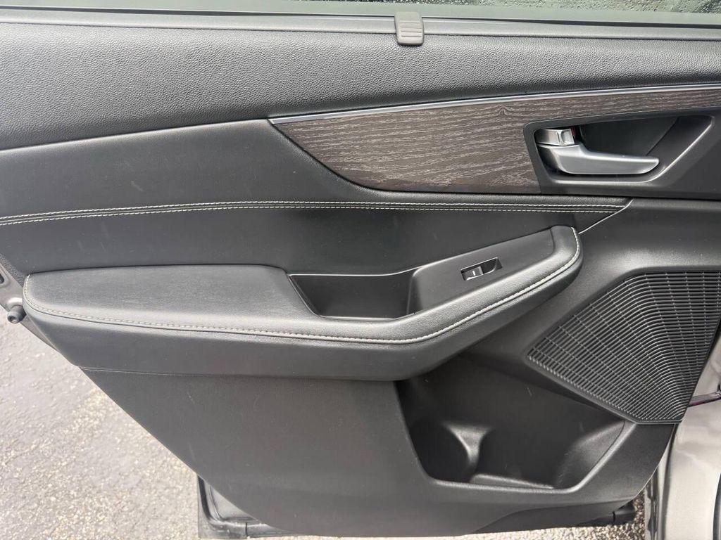 used 2022 Acura MDX car, priced at $32,995