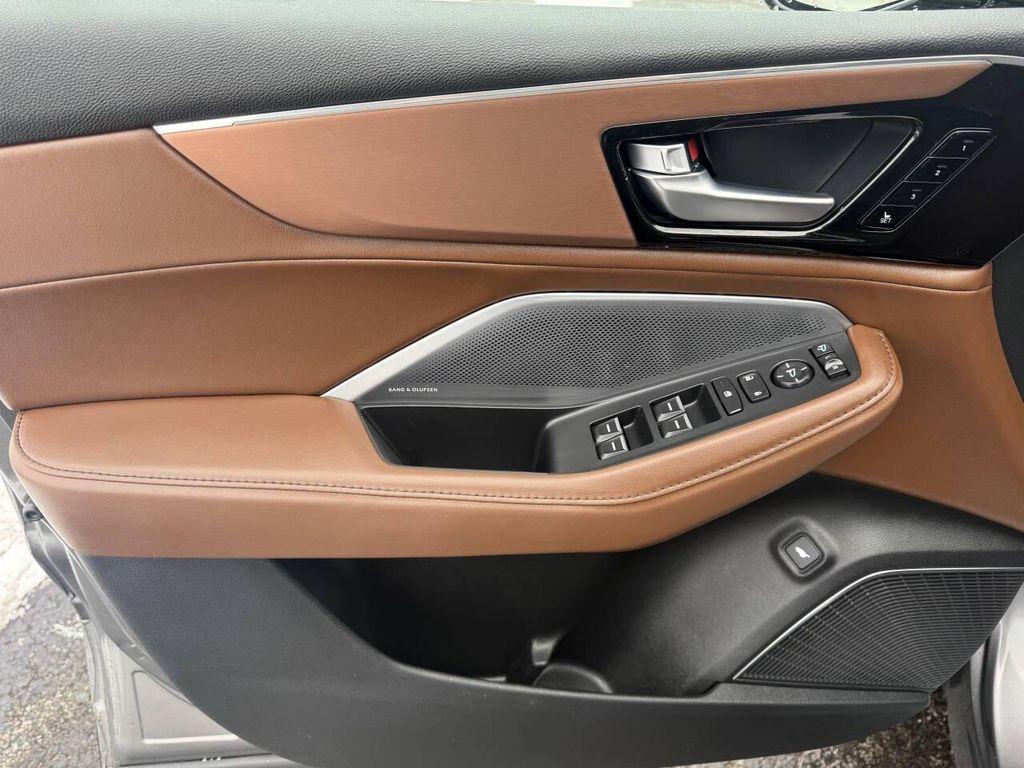 used 2025 Acura MDX car, priced at $36,995