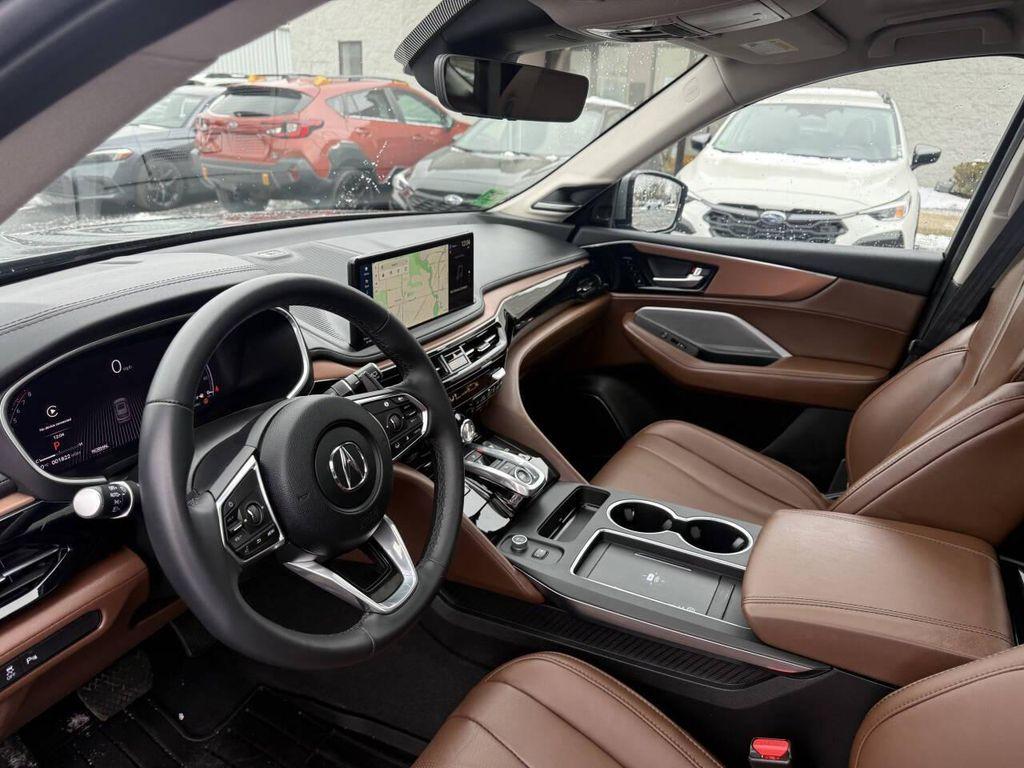 used 2025 Acura MDX car, priced at $36,995