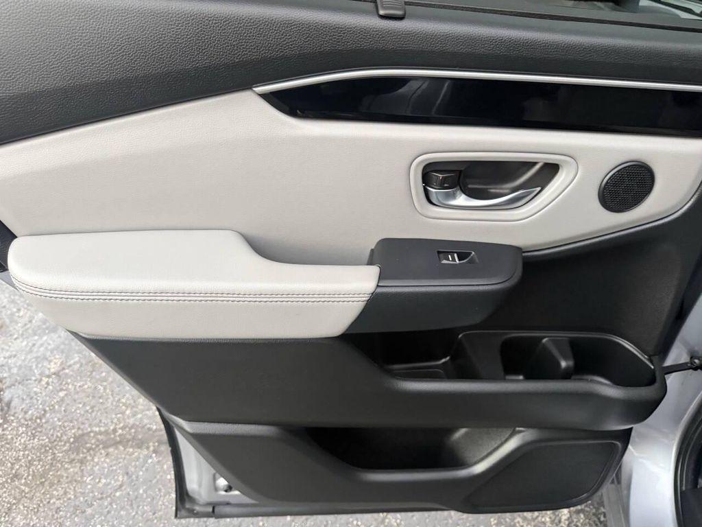 used 2024 Honda Pilot car, priced at $33,495