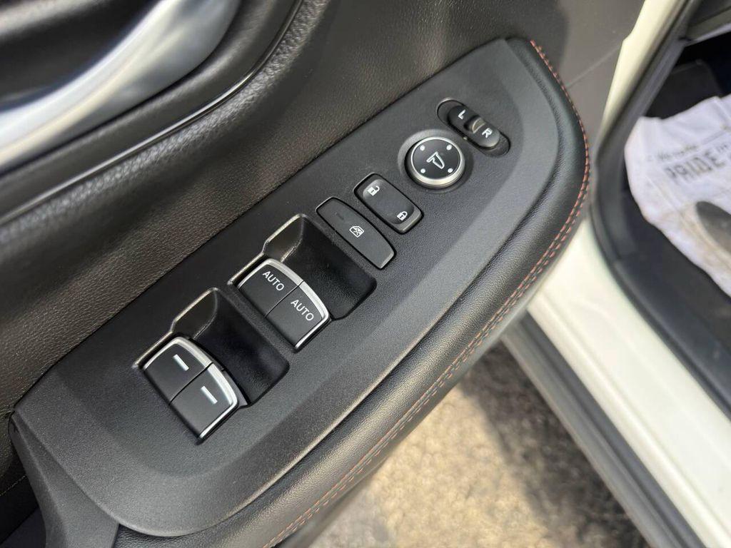 used 2025 Honda HR-V car, priced at $22,495