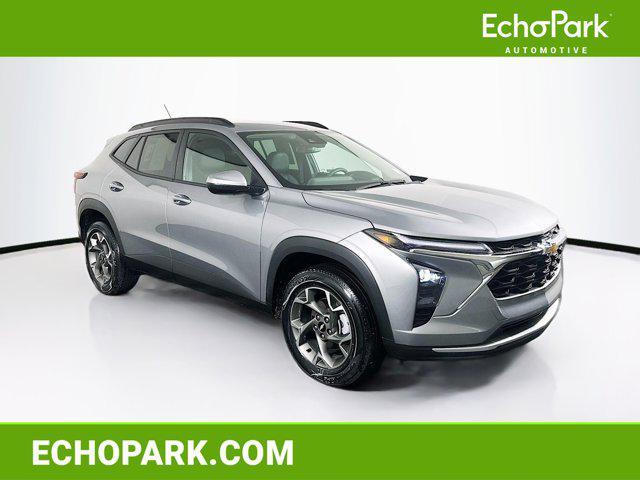 used 2025 Chevrolet Trax car, priced at $19,487