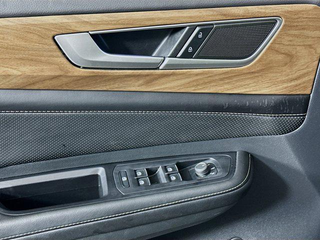 used 2024 Volkswagen Atlas car, priced at $26,996