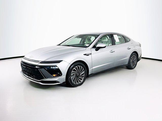 used 2025 Hyundai Sonata Hybrid car, priced at $21,487