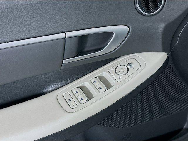 used 2025 Hyundai Sonata Hybrid car, priced at $21,487