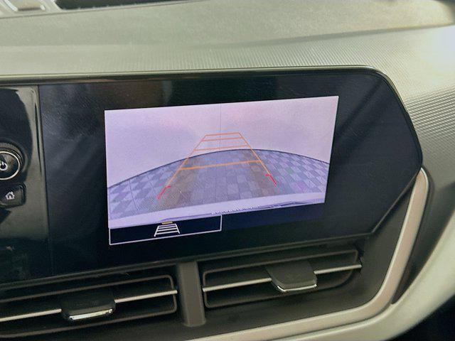 used 2024 Chevrolet Trax car, priced at $17,987