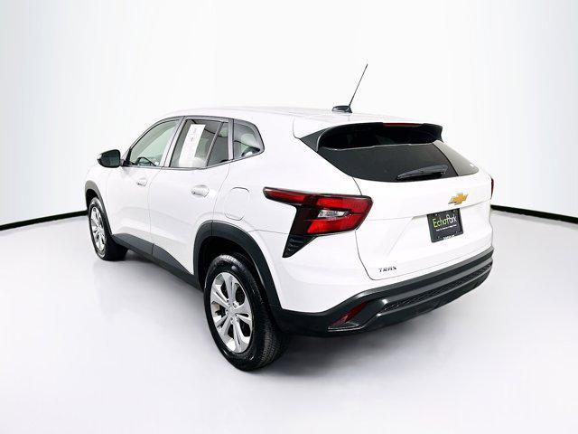 used 2025 Chevrolet Trax car, priced at $19,687