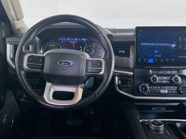 used 2024 Ford Expedition car, priced at $39,997