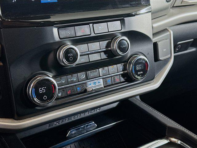 used 2024 Ford Expedition car, priced at $39,997