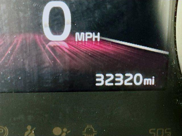 used 2024 Kia Carnival car, priced at $28,997