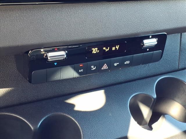 Mercedes-Benz Sprinter view 27