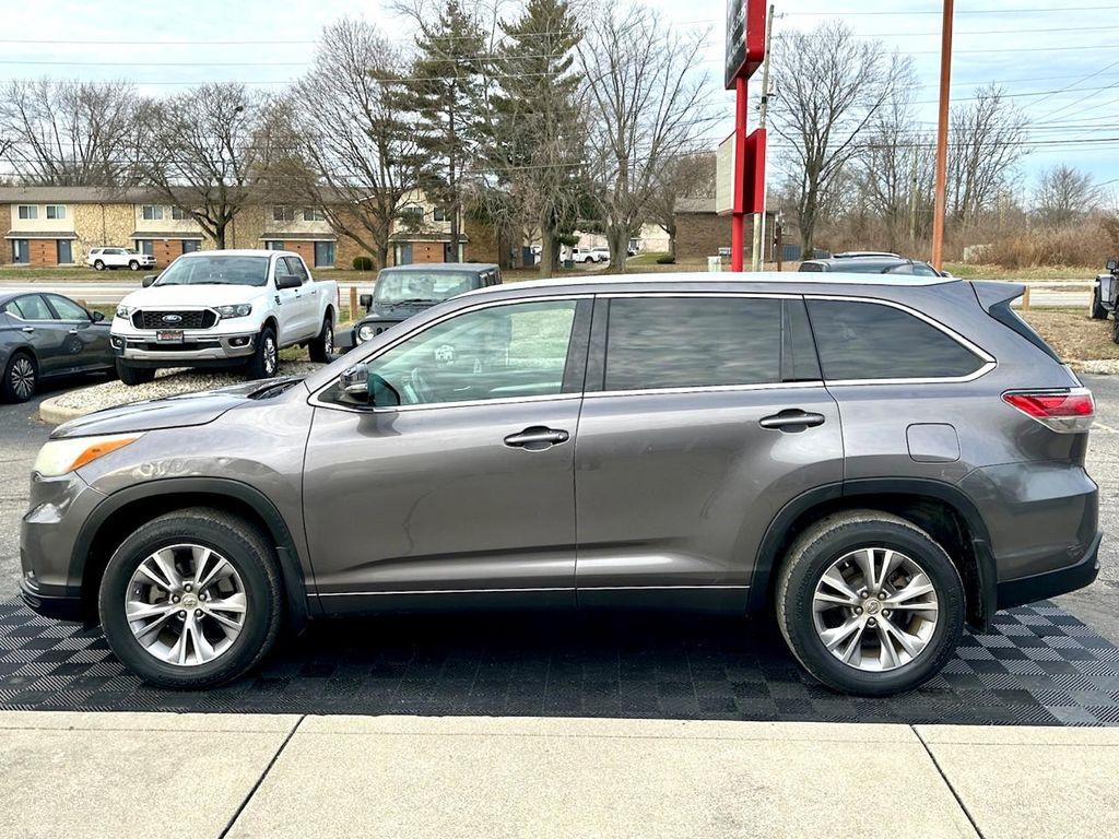 used 2015 Toyota Highlander car, priced at $16,491