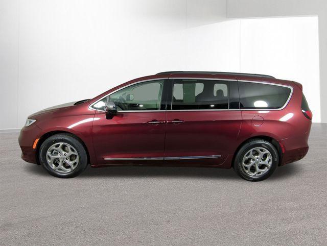 used 2023 Chrysler Pacifica car, priced at $30,927