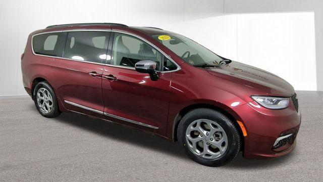 used 2023 Chrysler Pacifica car, priced at $30,927