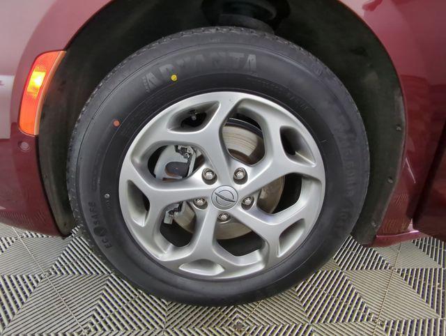 used 2023 Chrysler Pacifica car, priced at $30,927