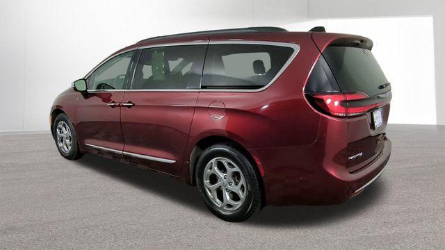 used 2023 Chrysler Pacifica car, priced at $30,927