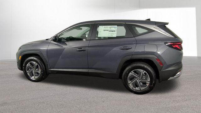new 2026 Hyundai TUCSON Hybrid car, priced at $30,000