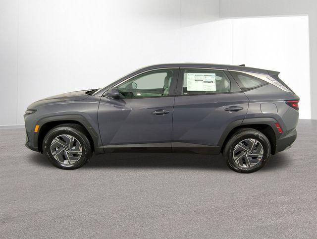 new 2026 Hyundai TUCSON Hybrid car, priced at $30,000