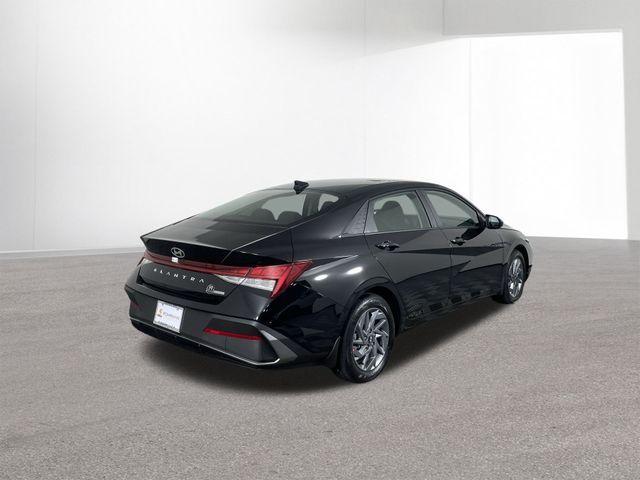 new 2026 Hyundai ELANTRA HEV car, priced at $23,785