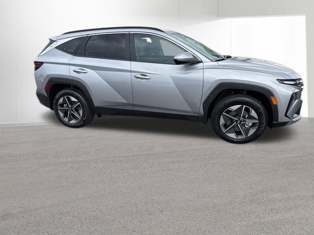 new 2026 Hyundai TUCSON Hybrid car, priced at $31,291