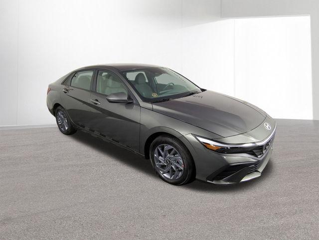 new 2026 Hyundai ELANTRA HEV car, priced at $24,211
