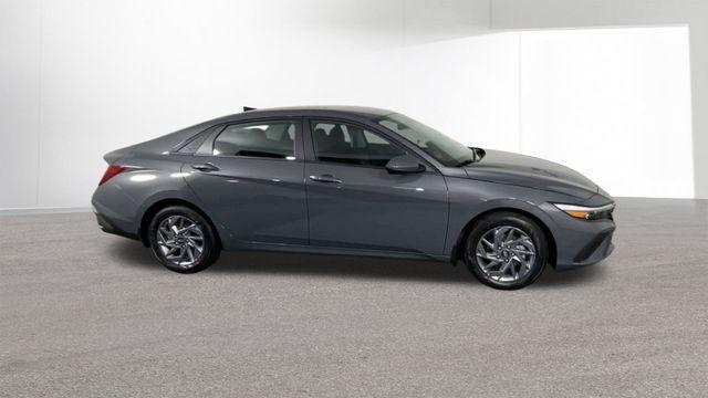 new 2026 Hyundai ELANTRA HEV car, priced at $24,785