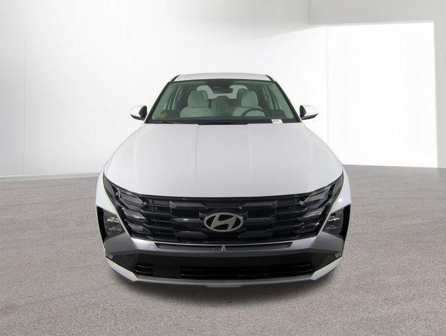 new 2026 Hyundai TUCSON Hybrid car, priced at $29,249