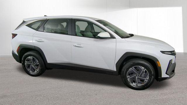 new 2026 Hyundai TUCSON Hybrid car, priced at $29,249