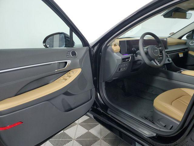 used 2025 Hyundai Sonata Hybrid car, priced at $36,000