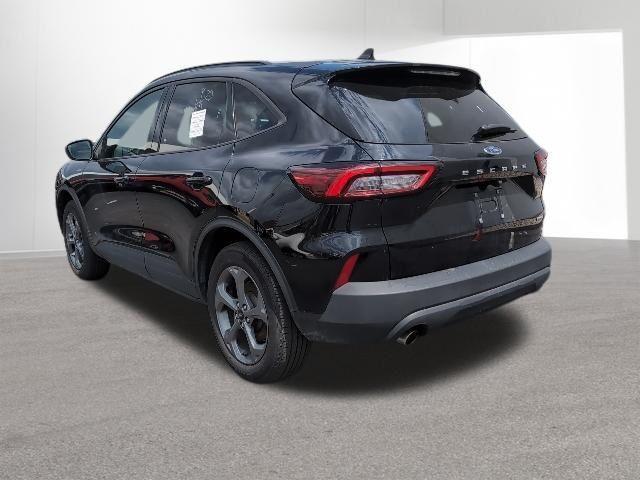 used 2025 Ford Escape car, priced at $24,861