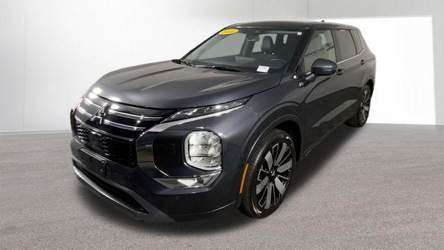 used 2025 Mitsubishi Outlander car, priced at $23,648