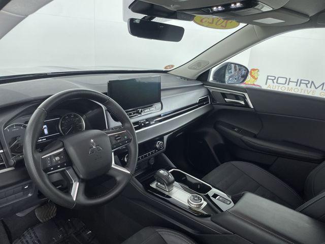 used 2025 Mitsubishi Outlander car, priced at $23,648